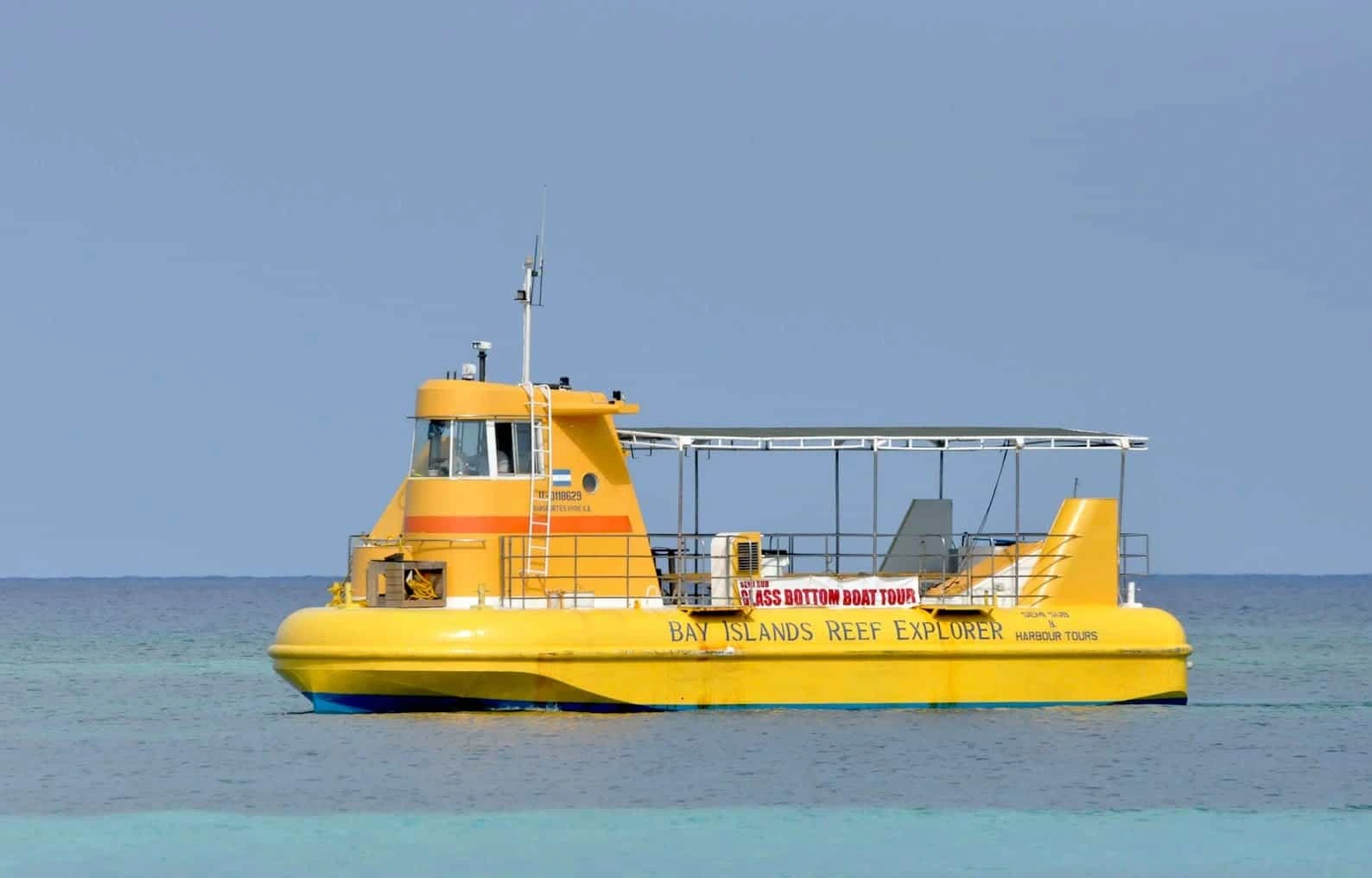 Glass Bottom Boat in Roatán